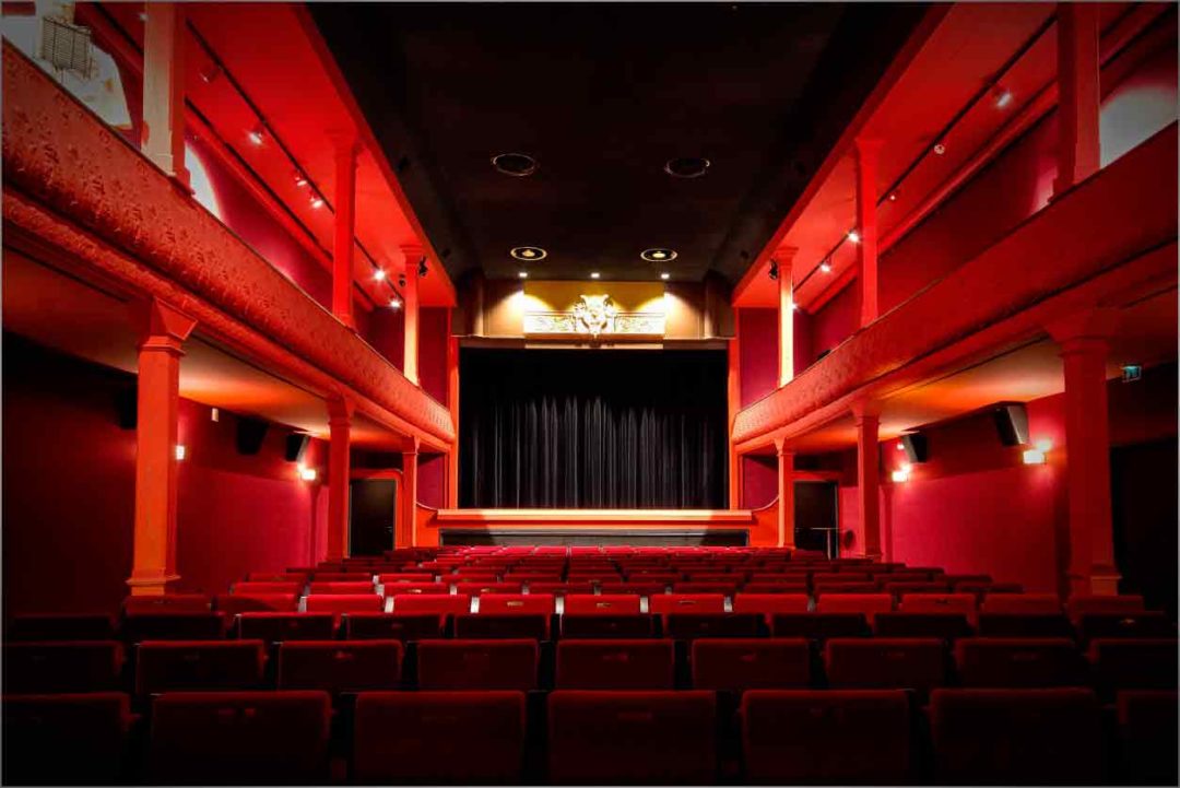 Visitez Leden Cinema Eden Theatre 